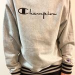 Champion Vintage Sweatershirt Photo 0