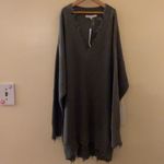 Young Fabulous and Broke oung Fabulous & Broke Run Away distressed V-neck sweater S/M Photo 2