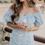 Pink Lily Caitlin Convington x Photo 0