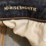 American Eagle GUC  Shorts Women’s Size 0 AE Hi-Rise Shortie Distressed Shorts Photo 5