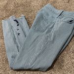 Old Navy  Striped Blue Jeans with Floral Design size 6 Photo 2