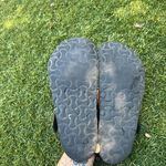 Birkenstock  Gizeh Patent Leather Sandals Photo 3