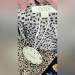 Oddi  NWT‎ Ditzy Dot Print Top with Floral Embroidery in Taupe.  Size Small Photo 5