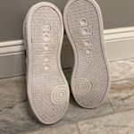 Adidas NEW women's size 10 black/white VS Advantage sneakers Photo 5