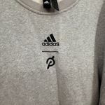 Adidas  x Peloton Gray Crewneck Sweatshirt Size XL Women's Logo Long Sleeve Photo 3