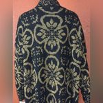 Distinctly Different Vintage Elegant Black and Gold Women's Sweater Size 47 Photo 9