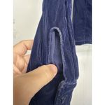 The Limited Velvet Button Photo 4