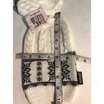 Muk Luks Snowflake Pattern Boot Socks Warmers Winter Cherry Girl Balletcore NEW White Photo 3