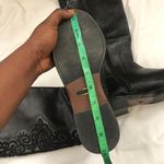 Gianni Bini Black Leather Riding knee high Whimsygoth grunge Boots Embroidered Design-Size 6M Excellent condition. Photo 2