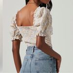 ASTR  The‎ Label Lace Up Floral Tie Keyhole Front Puff Sleeve Top Size Small Photo 2