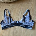 Lounge  LUXE BALCONY BRA Photo 3