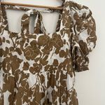Brown and White Floral Women's Dress Size M Photo 1