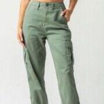 Levi's Levi’s High-Waisted Cargo Joggers Photo 0