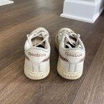 Reebok Sneakers Photo 4