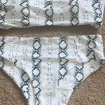 White and Black Patterned Bikini size XL bikini top bikini set swim wear Photo 0