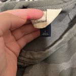 cute green/gray camo sweatshirt Gray Size L Photo 2