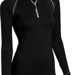 NWT women’s small Quest Performance dry Photo 0