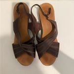Clarks Slingback Criss Cross Strap Dress Sandals Brown Leather Peep Toe Size 10 Photo 1