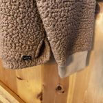 PINK - Victoria's Secret  Woman's Medium Mauve/Brown Sherpa Pullover‎ Hoodie Photo 6