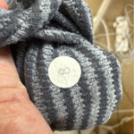 Lululemon  Size 8‎ Turn Around Long Sleeve Blue Gray Striped Thumb Holes Medium Photo 6