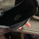 Nike Women’s Air Maxx Thea. Black simple high top pull on sneakers Photo 3