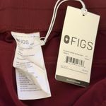 FIGS Kade Cargo Scrub Pants in Burgundy, Size Large Photo 8