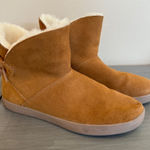 Koolaburra Shazi Mini Chestnut Boots Suede Sheepskin 109362 Women's Shoes Bow‎ 9 Brown Photo 0