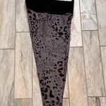 NEW Adidas women's small gray/black Climalite Capri Leopard Leggings MSRP $120 Gray Photo 3