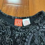 Liz & Co Women’s Pretty Velvet Paisley 3/4 sleeve top SZ M Gray Size M Photo 1