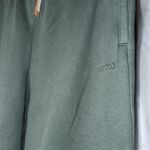 SKIMS NWT - Classic Straight Leg Pants Spruce Green Size Large - Sold Out Online Photo 3