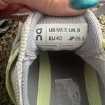 on cloud running Cloudswift Sneakers Photo 3