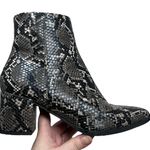 Madden Girl “Dafni” Women’s Size 8M Black Snake Print Ankle Boots Booties Photo 7