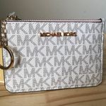 Michael Kors Cardholder Photo 0
