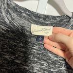 Universal Threads Universal Thread Women’s Long Sleeve Shirt Heather Gray Round Neck Photo 2