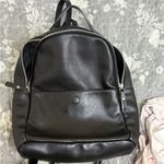 American Eagle Outfitters Black Leather Interior Photo 9