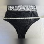 Runtlly Black and White Animal Print Swimsuit Size XL Photo 4