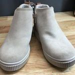 Ryka Vera 2 Women's 8.5 White Suede Side Zipper Round Toe Ankle Chukka Boots Photo 0