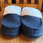 Dearfoams  womens memory foam slip on cozy house shoes slippers black M(7-8) Photo 0