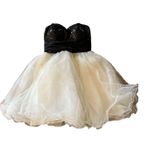 Black And White Tool Dress Size XS Photo 0