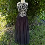Jessica McClintock Vintage Black Formal Embroidered Halter Evening Gown Size 6 Photo 10