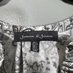 Jasmine & Juliana Women's Black & White Paisley Preppy Top Photo 3