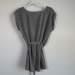 Ann Taylor Women’s Sleeveless Top Black White Geometric Belt Tie Waist Size S Photo 3