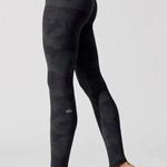 Alo Yoga High Waist Camp Vapor Leggings Black Green Camouflage Athletic Pants XS Photo 0