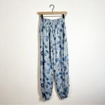 Tularosa NWT Belen Pant in Belen Batik Floral Blue Small Photo 5