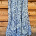 LARA Embroidered Cape Sleeve A Photo 11