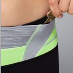 Lululemon  Wunder Under Crop in Black & Quilt Spring 6 Photo 16