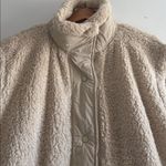 Cozy Beige Sherpa Vest Size L Photo 3