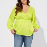 Torrid NWT Plus 0 0X XL Open Back Satin Lime Babydoll Top Blouse Shirt NWT Photo 3