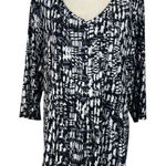 Roz & Ali 2X-Large Flared Top Abstract Stretch V-Neck 3/4 Sleeves Multicolor Photo 0