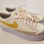 Nike WOMEN'S BLAZER LOW PLATFORM - PALE IVORY/SATURN GOLD/WHITE 11 Photo 6